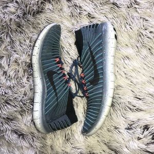 Nike Free RN Motion Flyknit